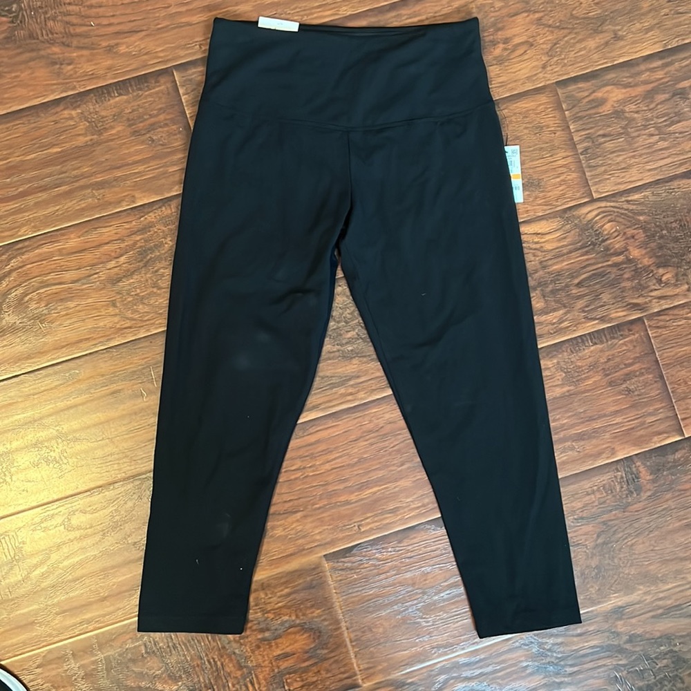 Black capri legging